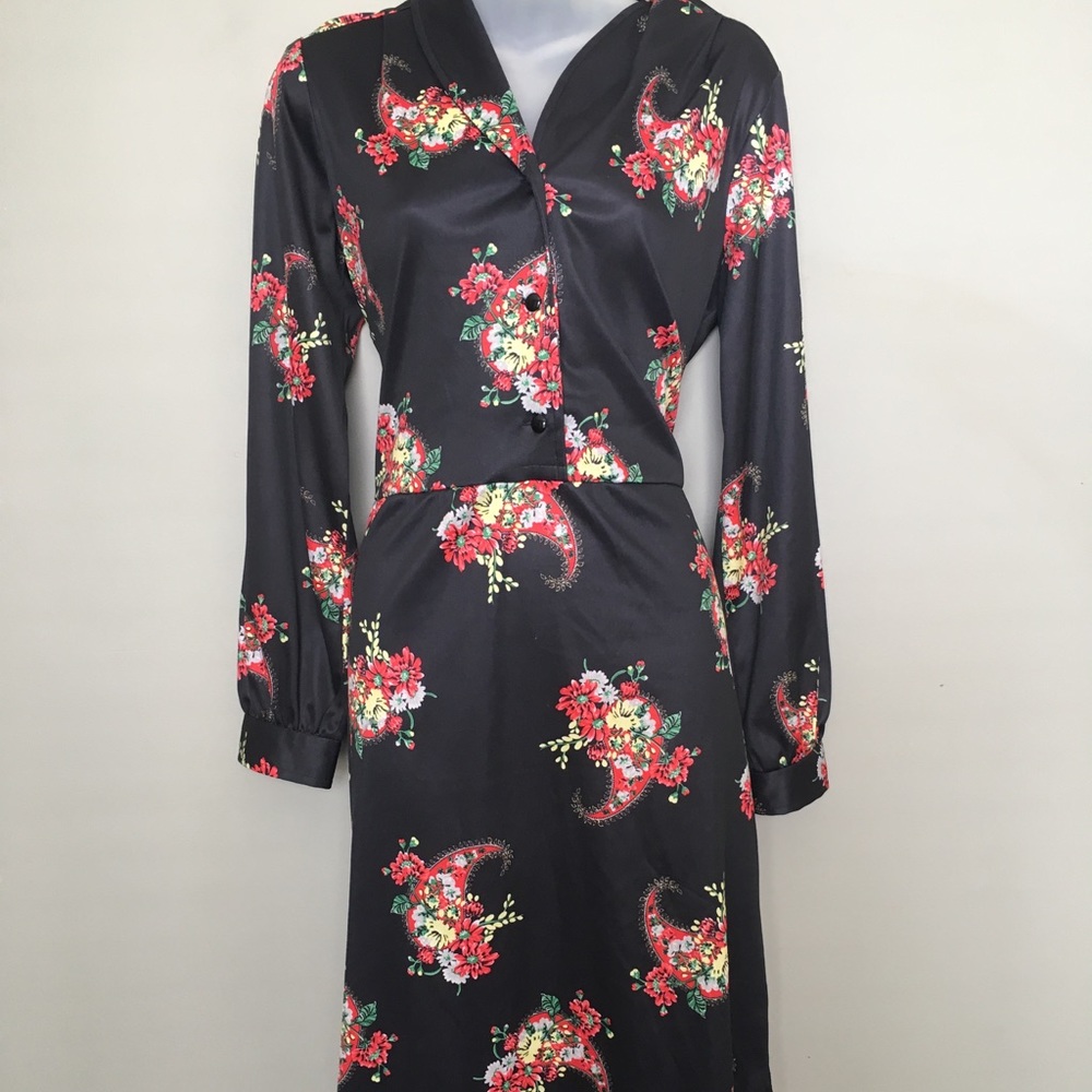 Vintage mid-length dress